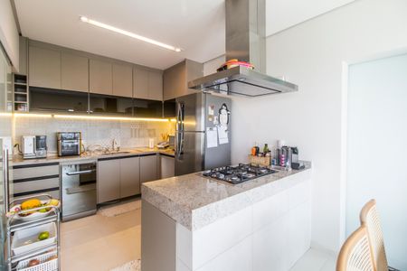 Apartamento à venda com 138m², 3 quartos e 3 vagas Apartamento à venda com 138m², 3 quartos e 3 vagasCozinha