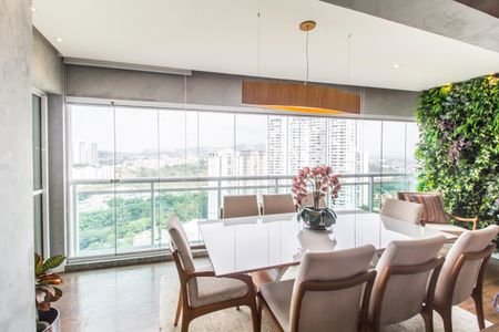 Apartamento à venda com 138m², 3 quartos e 3 vagas Apartamento à venda com 138m², 3 quartos e 3 vagasSala de Jantar