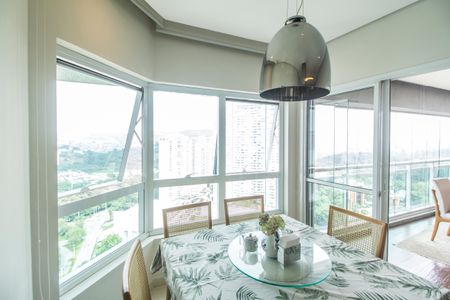 Apartamento à venda com 138m², 3 quartos e 3 vagas Apartamento à venda com 138m², 3 quartos e 3 vagasCozinha