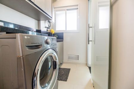 Apartamento à venda com 138m², 3 quartos e 3 vagas Apartamento à venda com 138m², 3 quartos e 3 vagasÁrea de Serviço