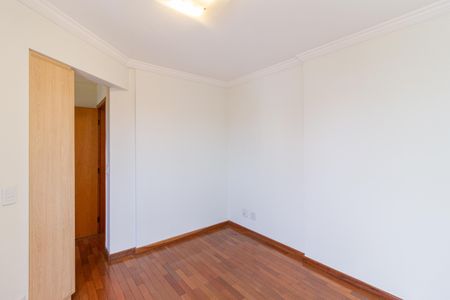 Apartamento à venda com 161m², 4 quartos e 4 vagas Apartamento à venda com 161m², 4 quartos e 4 vagasSuíte 3