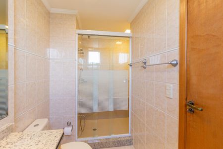 Apartamento à venda com 161m², 4 quartos e 4 vagas Apartamento à venda com 161m², 4 quartos e 4 vagasBanheiro da suíte 3