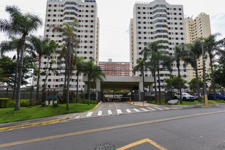 Apartamento à venda com 97m², 3 quartos e 2 vagas Apartamento à venda com 97m², 3 quartos e 2 vagasFachada do Prédio