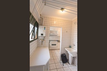 Apartamento à venda com 97m², 3 quartos e 2 vagas Apartamento à venda com 97m², 3 quartos e 2 vagasÁrea de Serviço