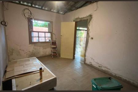 Casa à venda com 110m², 2 quartos e sem vaga