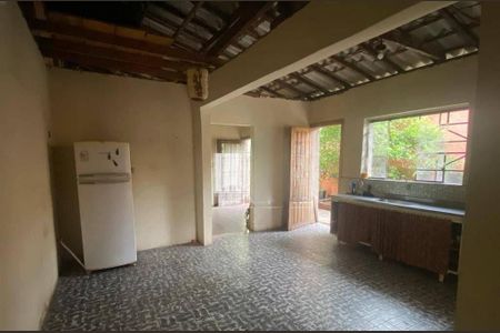 Casa à venda com 110m², 2 quartos e sem vaga