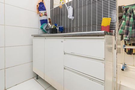 Apartamento à venda com 72m², 2 quartos e sem vaga Apartamento à venda com 72m², 2 quartos e sem vagaCozinha - Armários