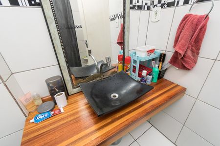 Apartamento à venda com 72m², 2 quartos e sem vaga Apartamento à venda com 72m², 2 quartos e sem vagaBanheiro