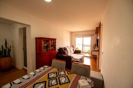 Apartamento para alugar com 76m², 3 quartos e 2 vagas Apartamento para alugar com 76m², 3 quartos e 2 vagasSala