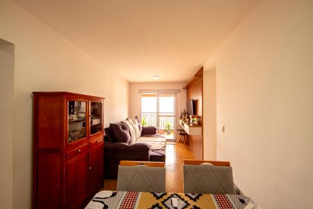 Apartamento para alugar com 76m², 3 quartos e 2 vagas Apartamento para alugar com 76m², 3 quartos e 2 vagasSala