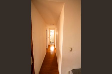 Apartamento para alugar com 76m², 3 quartos e 2 vagas Apartamento para alugar com 76m², 3 quartos e 2 vagasCorredor