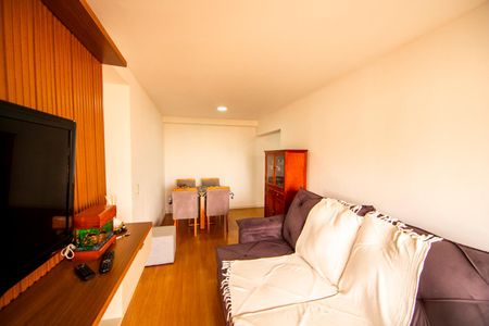 Apartamento para alugar com 76m², 3 quartos e 2 vagas Apartamento para alugar com 76m², 3 quartos e 2 vagasSala
