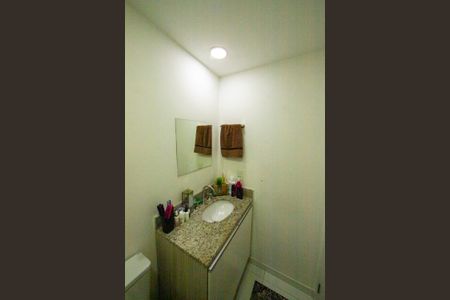 Apartamento para alugar com 76m², 3 quartos e 2 vagas Apartamento para alugar com 76m², 3 quartos e 2 vagasBanheiro da Suíte