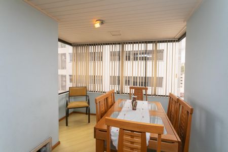 Apartamento à venda com 65m², 2 quartos e 1 vaga Apartamento à venda com 65m², 2 quartos e 1 vagaSala