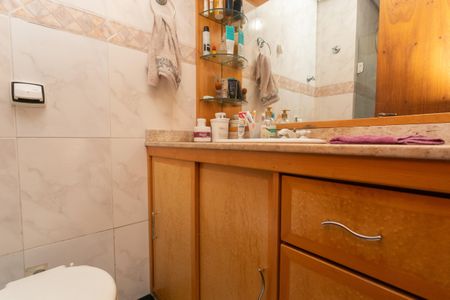 Apartamento à venda com 65m², 2 quartos e 1 vaga Apartamento à venda com 65m², 2 quartos e 1 vagaBanheiro