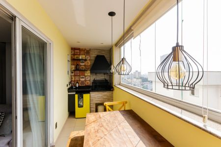 Apartamento à venda com 132m², 3 quartos e 3 vagas Apartamento à venda com 132m², 3 quartos e 3 vagasVaranda da Sala