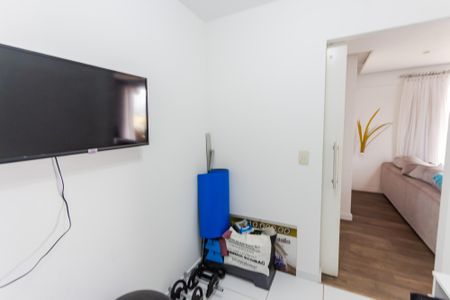 Apartamento à venda com 132m², 3 quartos e 3 vagas Apartamento à venda com 132m², 3 quartos e 3 vagasQuarto de Serviço