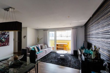 Apartamento à venda com 132m², 3 quartos e 3 vagas Apartamento à venda com 132m², 3 quartos e 3 vagasSala