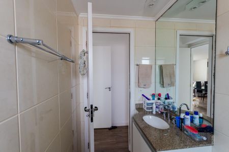 Apartamento à venda com 132m², 3 quartos e 3 vagas Apartamento à venda com 132m², 3 quartos e 3 vagasBanheiro