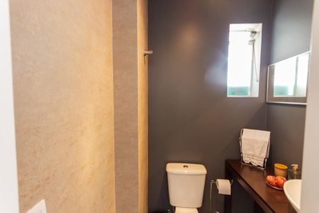 Apartamento à venda com 132m², 3 quartos e 3 vagas Apartamento à venda com 132m², 3 quartos e 3 vagasLavabo