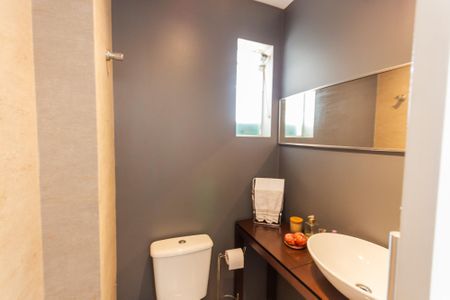 Apartamento à venda com 132m², 3 quartos e 3 vagas Apartamento à venda com 132m², 3 quartos e 3 vagasLavabo