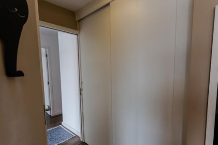 Apartamento à venda com 132m², 3 quartos e 3 vagas Apartamento à venda com 132m², 3 quartos e 3 vagasCloset do quarto