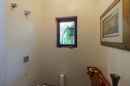 Casa à venda com 430m², 5 quartos e 8 vagas Casa à venda com 430m², 5 quartos e 8 vagasLavabo