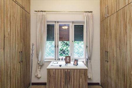 Casa à venda com 430m², 5 quartos e 8 vagas Casa à venda com 430m², 5 quartos e 8 vagasQuarto 3