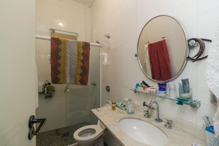 Casa à venda com 430m², 5 quartos e 8 vagas Casa à venda com 430m², 5 quartos e 8 vagasBanheiro de Serviço 2