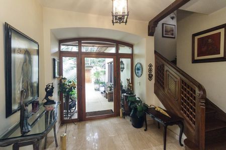 Casa à venda com 430m², 5 quartos e 8 vagas Casa à venda com 430m², 5 quartos e 8 vagasSala - Hall de Entrada