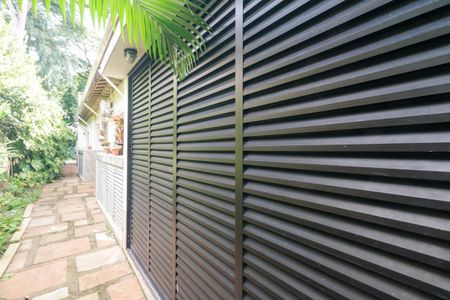 Casa à venda com 430m², 5 quartos e 8 vagas Casa à venda com 430m², 5 quartos e 8 vagasArmário de Jardinagem