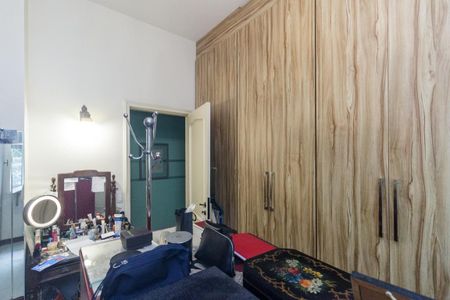 Casa à venda com 430m², 5 quartos e 8 vagas Casa à venda com 430m², 5 quartos e 8 vagasQuarto 2