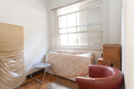 Casa à venda com 675m², 8 quartos e 6 vagas Casa à venda com 675m², 8 quartos e 6 vagasQuarto 4