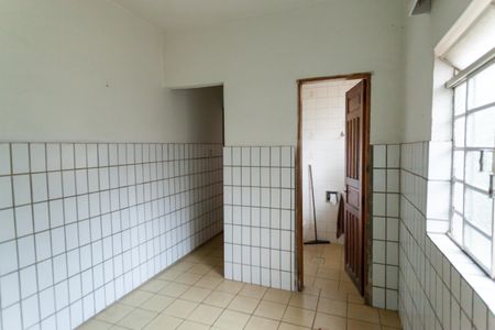 Casa à venda com 675m², 8 quartos e 6 vagas Casa à venda com 675m², 8 quartos e 6 vagasQuarto de Serviço