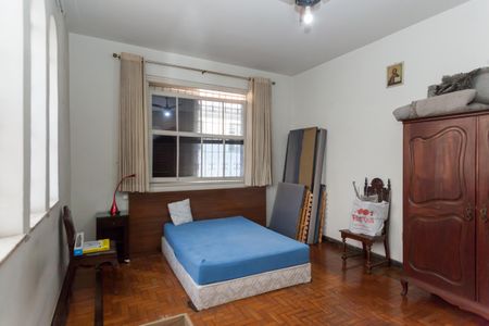 Casa à venda com 675m², 8 quartos e 6 vagas Casa à venda com 675m², 8 quartos e 6 vagasQuarto 7