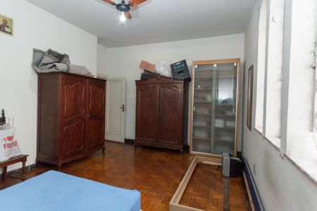 Casa à venda com 675m², 8 quartos e 6 vagas Casa à venda com 675m², 8 quartos e 6 vagasQuarto 7