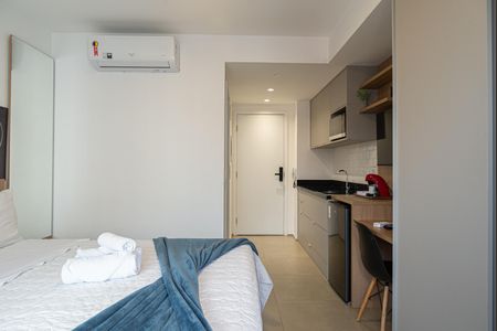 Studio para alugar com 28m², 1 quarto e sem vaga Studio para alugar com 28m², 1 quarto e sem vagaSala/Quarto
