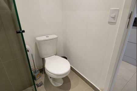 Studio para alugar com 28m², 1 quarto e sem vaga Studio para alugar com 28m², 1 quarto e sem vagaBanheiro