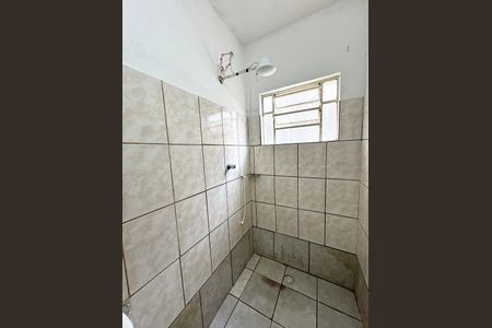 Casa à venda com 175m², 3 quartos e 2 vagas Casa à venda com 175m², 3 quartos e 2 vagasBanheiro