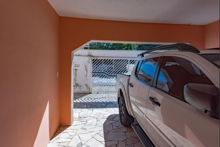 Casa à venda com 340m², 4 quartos e 4 vagas Casa à venda com 340m², 4 quartos e 4 vagasGaragem