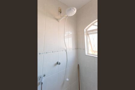 Casa à venda com 340m², 4 quartos e 4 vagas Casa à venda com 340m², 4 quartos e 4 vagasBanheiro