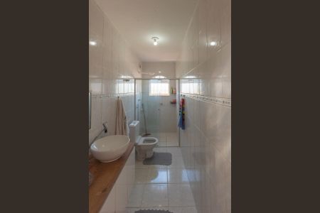 Casa à venda com 340m², 4 quartos e 4 vagas Casa à venda com 340m², 4 quartos e 4 vagasBanheiro