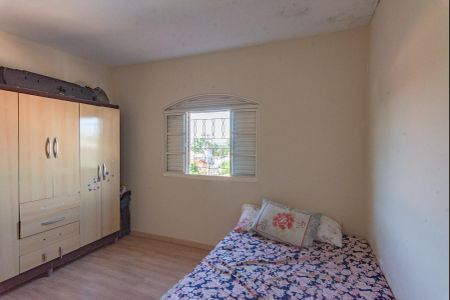 Casa à venda com 340m², 4 quartos e 4 vagas Casa à venda com 340m², 4 quartos e 4 vagasQuarto 2