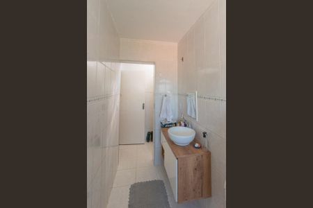 Casa à venda com 340m², 4 quartos e 4 vagas Casa à venda com 340m², 4 quartos e 4 vagasBanheiro