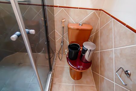 Casa de condomínio à venda com 250m², 4 quartos e 1 vaga Casa de condomínio à venda com 250m², 4 quartos e 1 vagaBanheiro