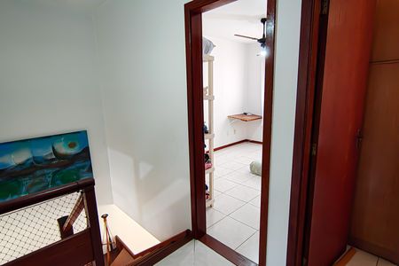 Casa de condomínio à venda com 250m², 4 quartos e 1 vaga Casa de condomínio à venda com 250m², 4 quartos e 1 vagahall