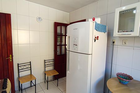 Casa de condomínio à venda com 250m², 4 quartos e 1 vaga Casa de condomínio à venda com 250m², 4 quartos e 1 vagaCozinha