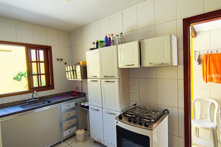 Casa de condomínio à venda com 250m², 4 quartos e 1 vaga Casa de condomínio à venda com 250m², 4 quartos e 1 vagaCozinha