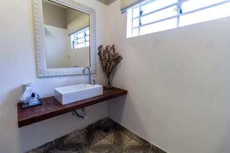 Casa para alugar com 350m², 3 quartos e 4 vagas Casa para alugar com 350m², 3 quartos e 4 vagasLavabo Inferior