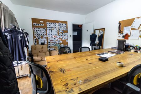 Casa para alugar com 350m², 3 quartos e 4 vagas Casa para alugar com 350m², 3 quartos e 4 vagasQuarto 2